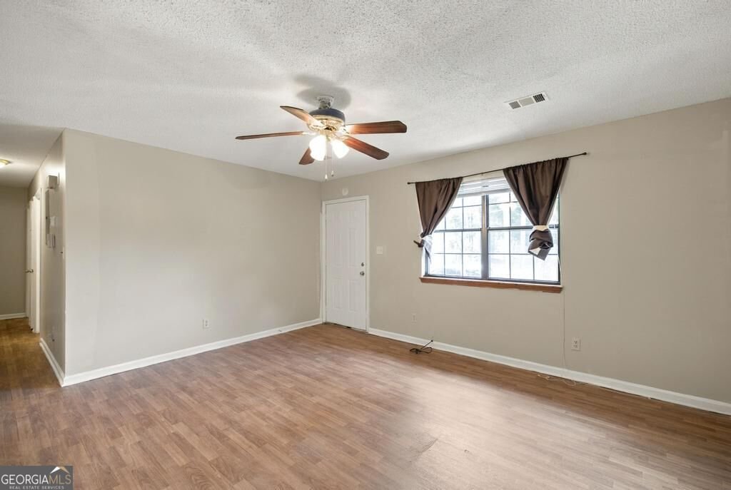 316 Peach Circle Fort Valley - Photo 8