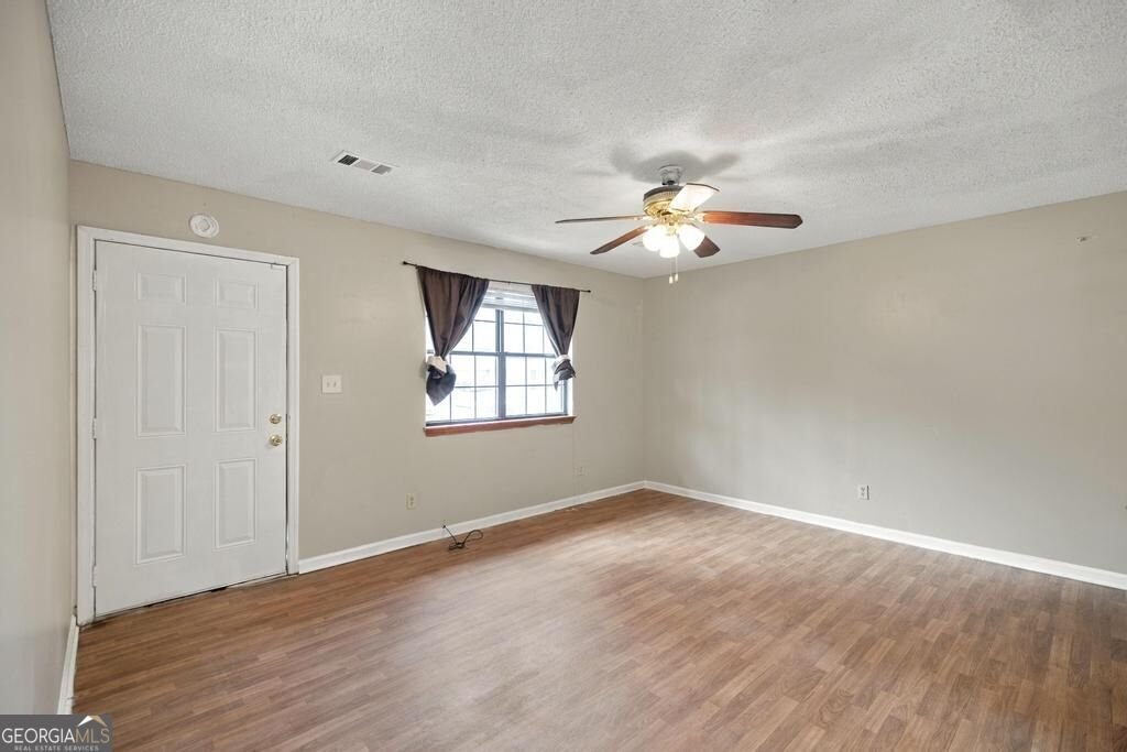 316 Peach Circle Fort Valley - Photo 9