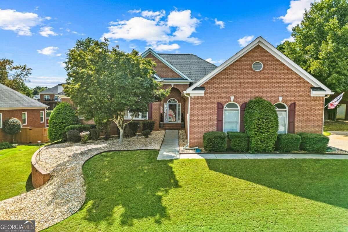 1130 Lewis Ridge Circle Lawrenceville - main photo