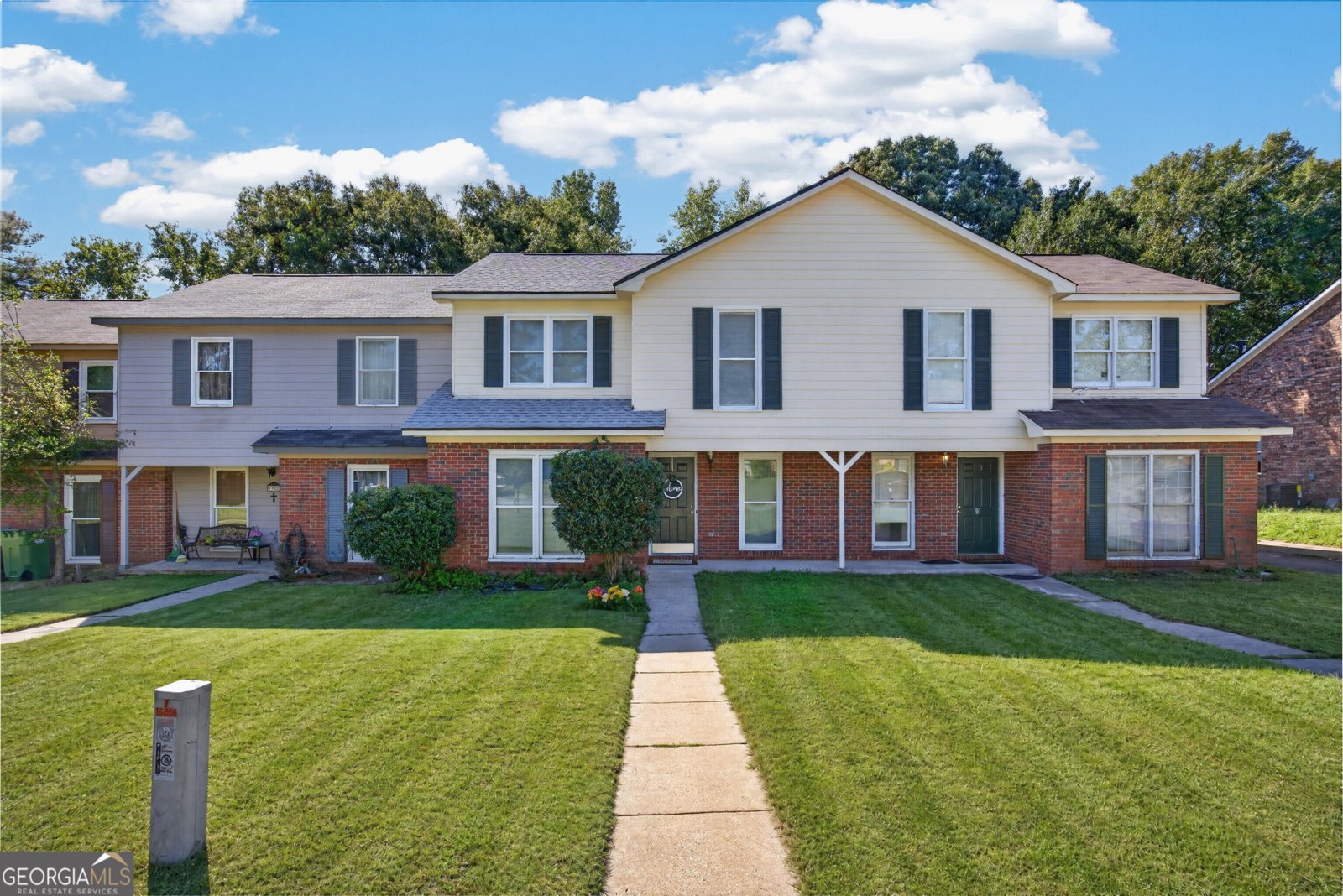 6350 Olde Towne Drive Columbus - main photo