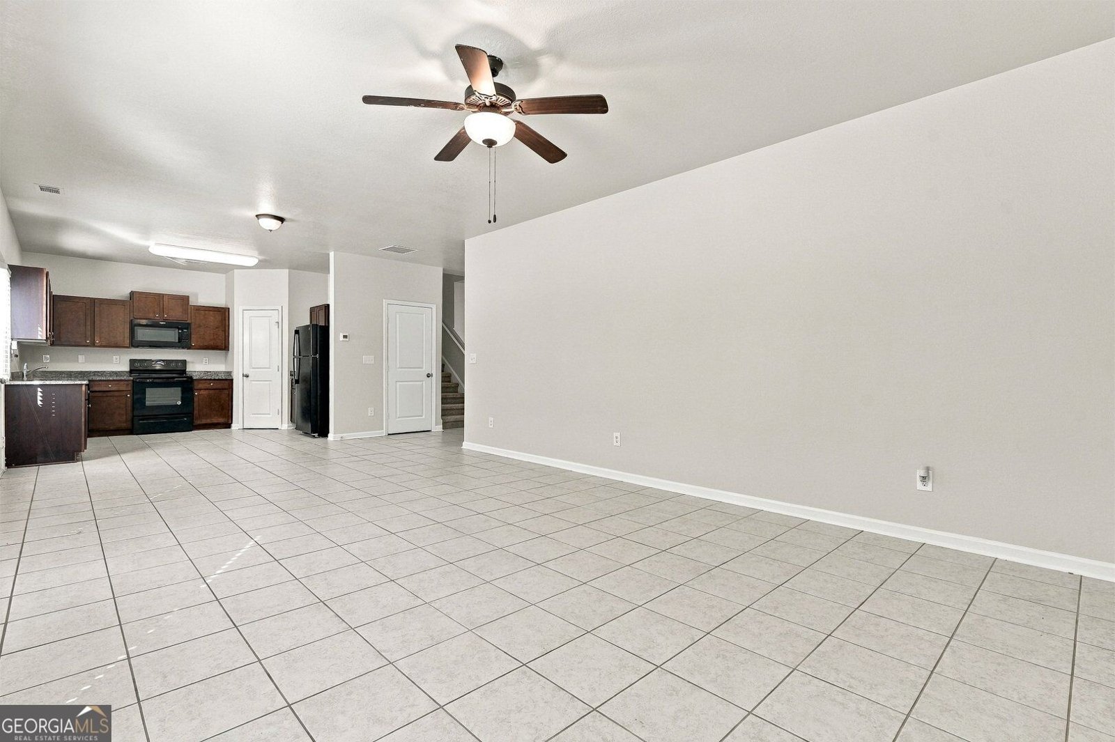 35 Olivia Way Covington - Photo 6