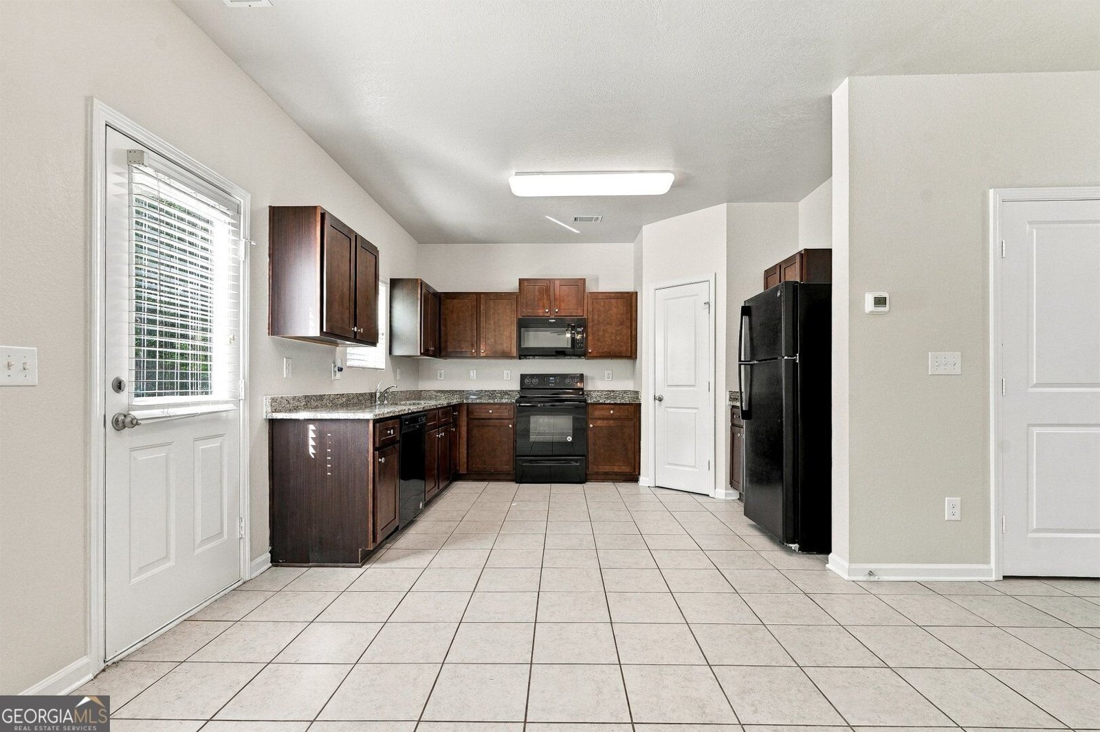 35 Olivia Way Covington - Photo 8