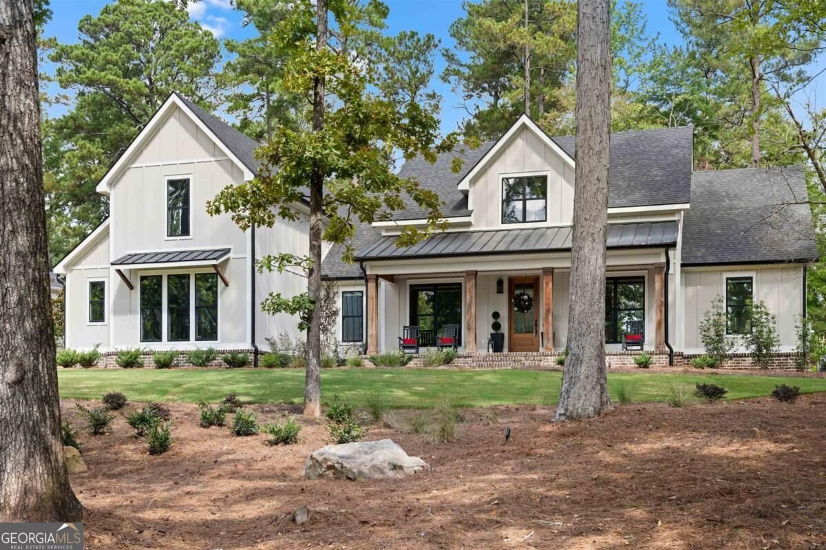 1211 Turnberry Circle Greensboro - main photo