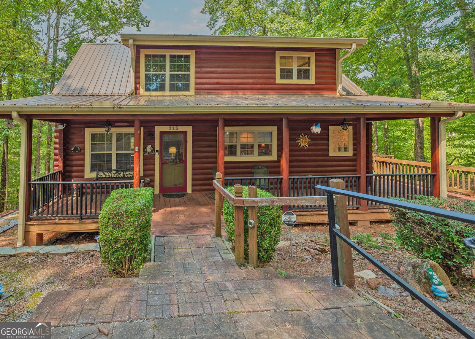 315 Skyview Circle Clarkesville - main photo