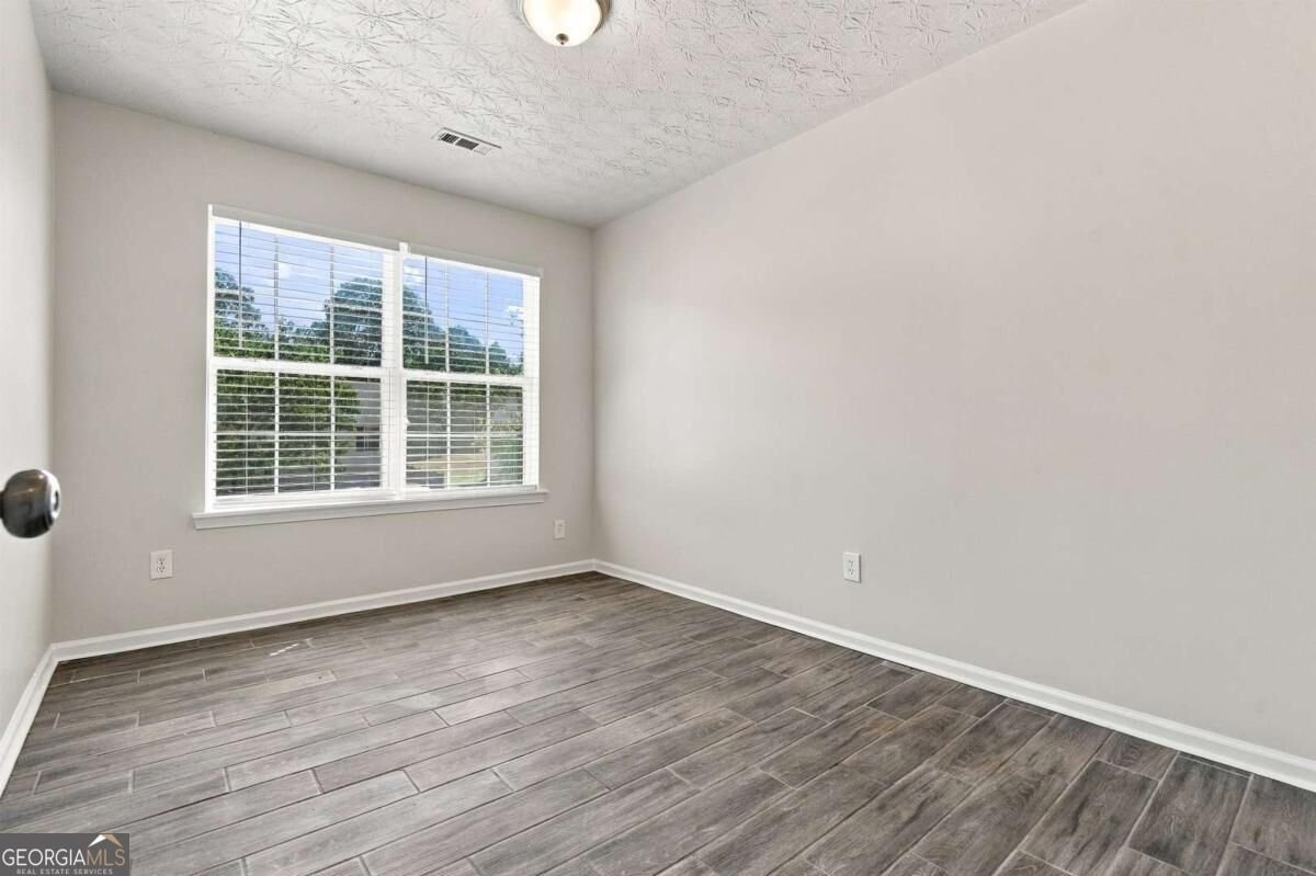 90 Green Commons Drive Covington - Photo 17