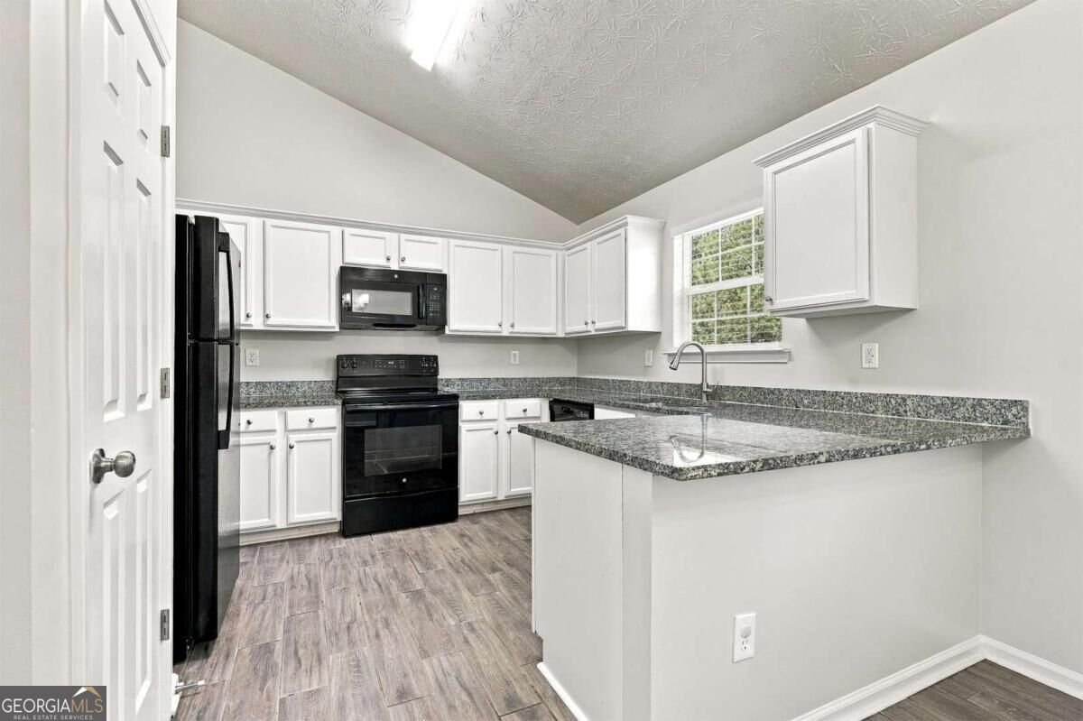 90 Green Commons Drive Covington - Photo 9
