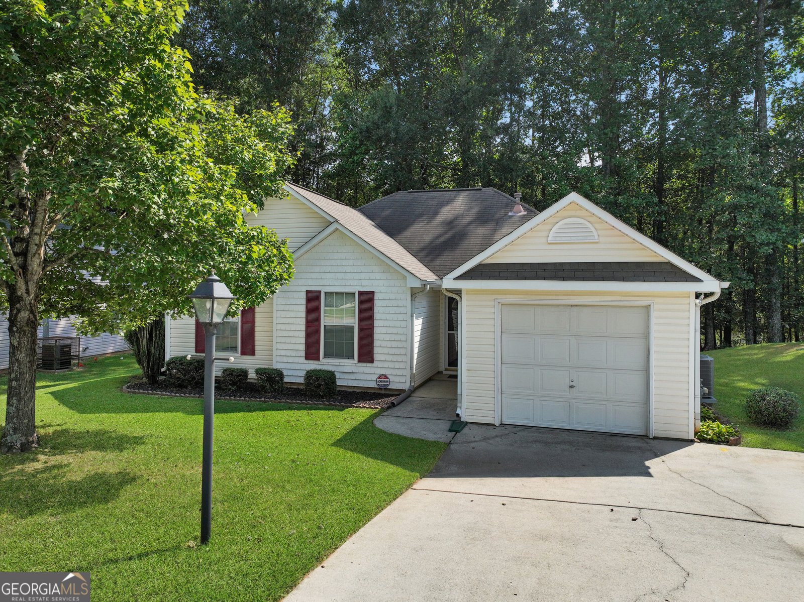 203 Misty Ridge Trail Stockbridge - main photo