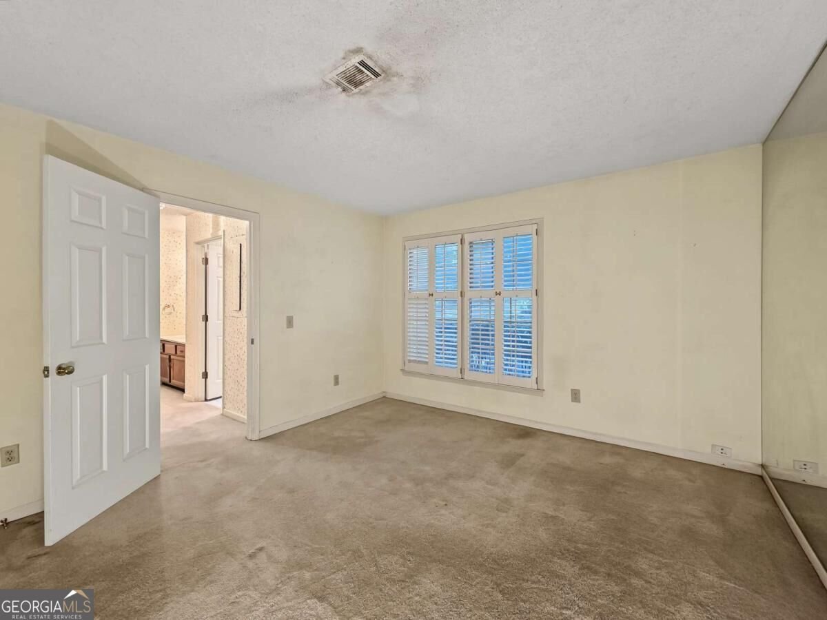 306 Bainbridge Drive Sandy Springs - Photo 24