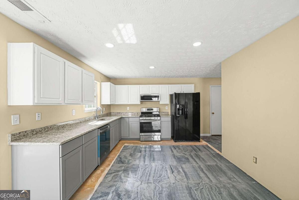 9426 Carnes Crossing Circle Jonesboro - Photo 10