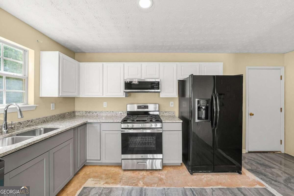 9426 Carnes Crossing Circle Jonesboro - Photo 11