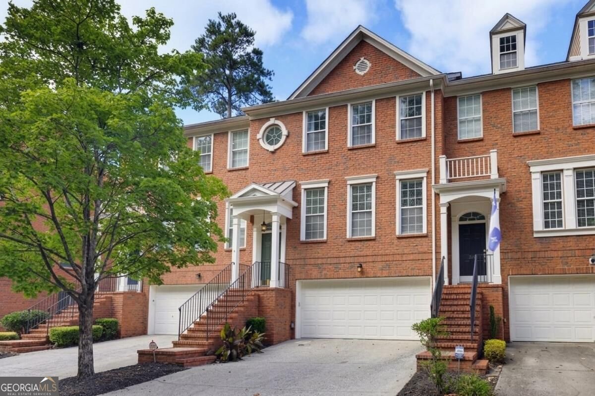 2587 Bridlewood Lane Atlanta - main photo