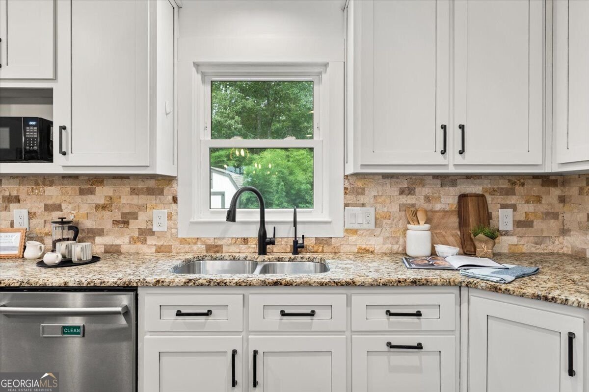 6054 Dogwood Circle Buford - Photo 17