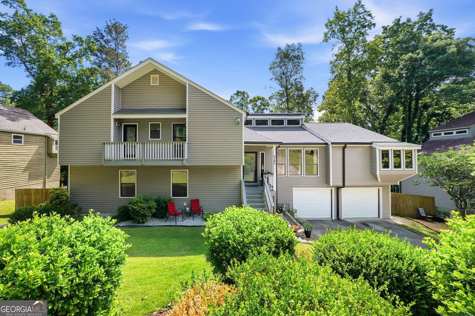 2184 Deep Woods Way Marietta - main photo