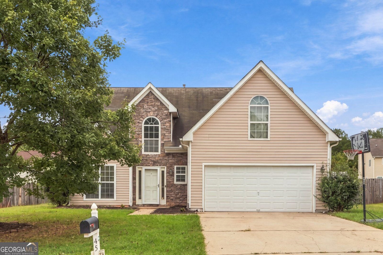 45 Ridge Pointe Drive Covington - main photo