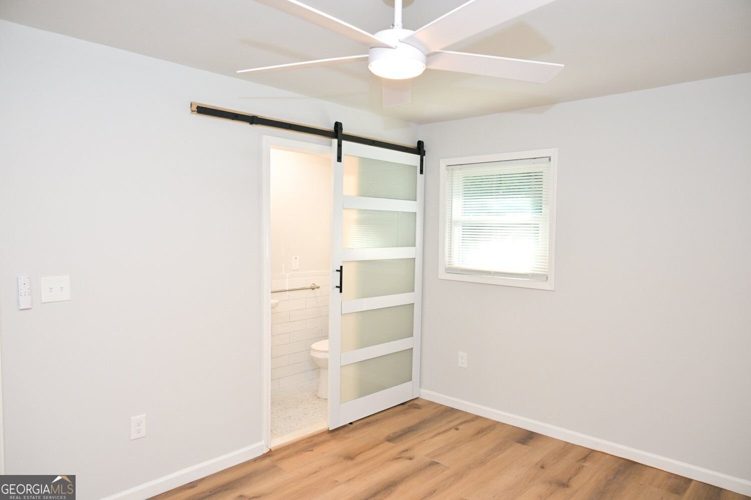 586 Glochester Place Norcross - Photo 17