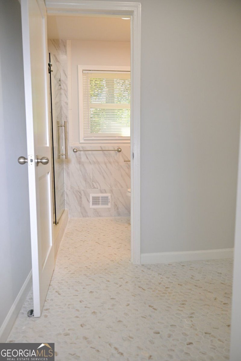 586 Glochester Place Norcross - Photo 26