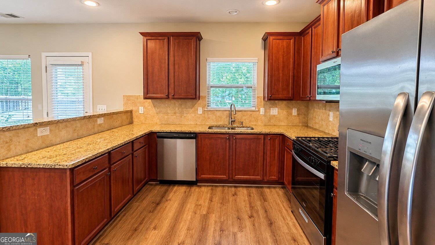7495 Springbox Drive Fairburn - Photo 9