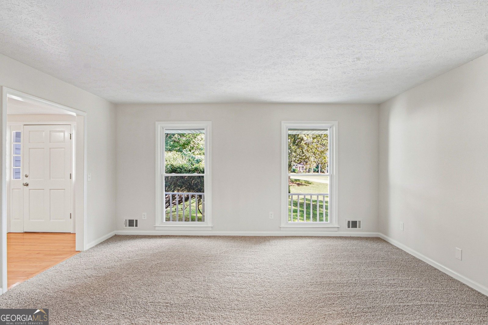 2215 Angela Drive Lilburn - Photo 13