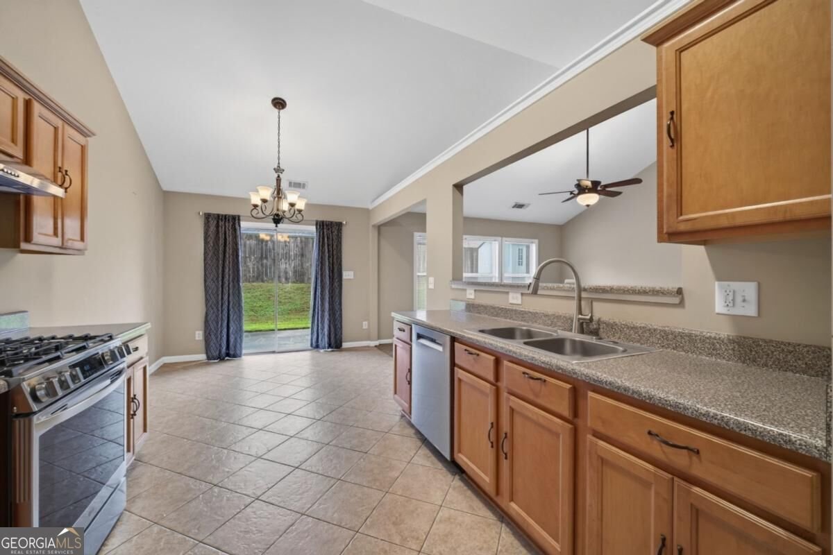 2463 Walnut Tree Lane Buford - Photo 6
