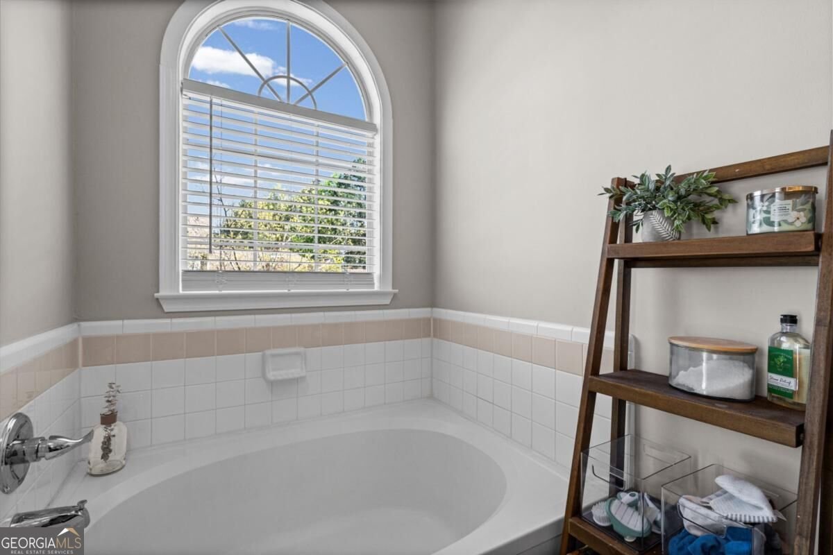 238 Edinburgh Court Milton - Photo 16