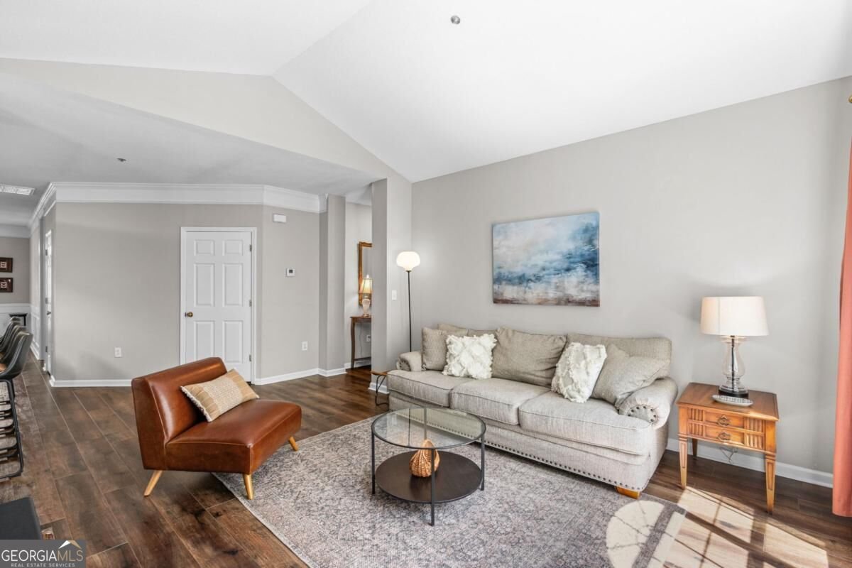 238 Edinburgh Court Milton - Photo 8