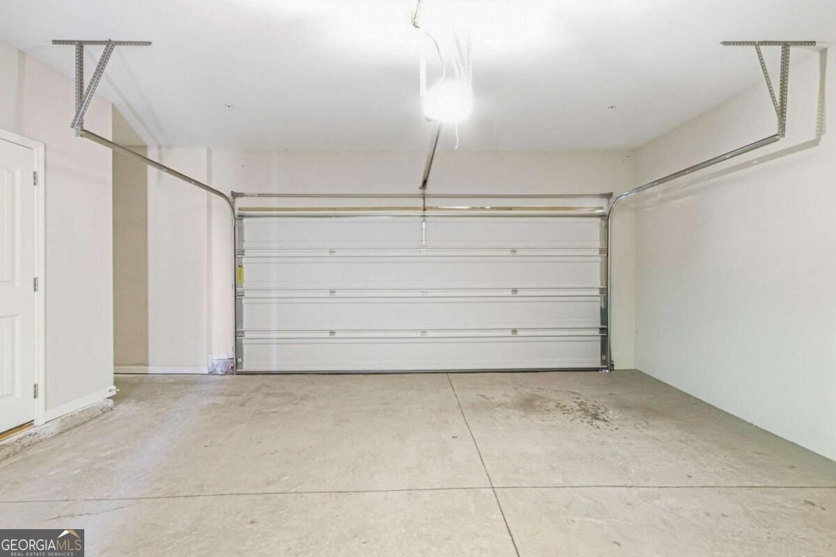 402 Montclair Court Woodstock - Photo 27