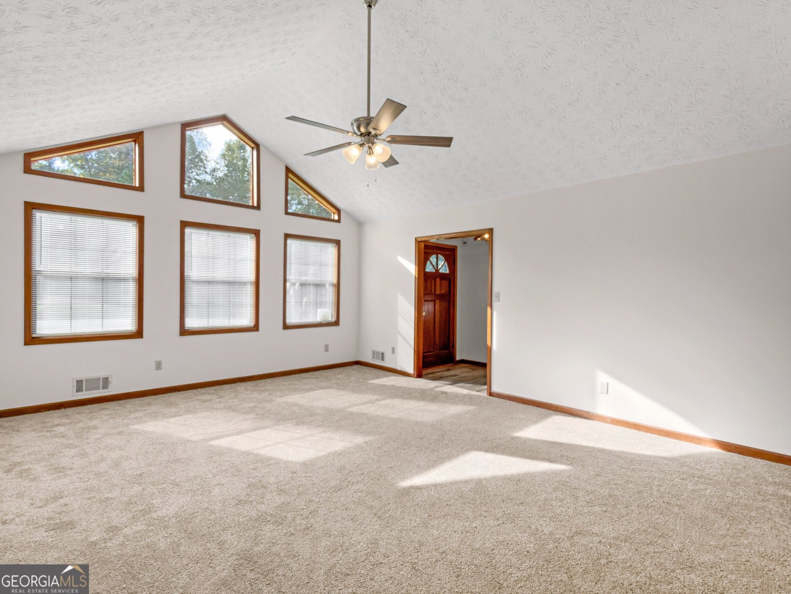 518 Club Valley Drive Stockbridge - Photo 8