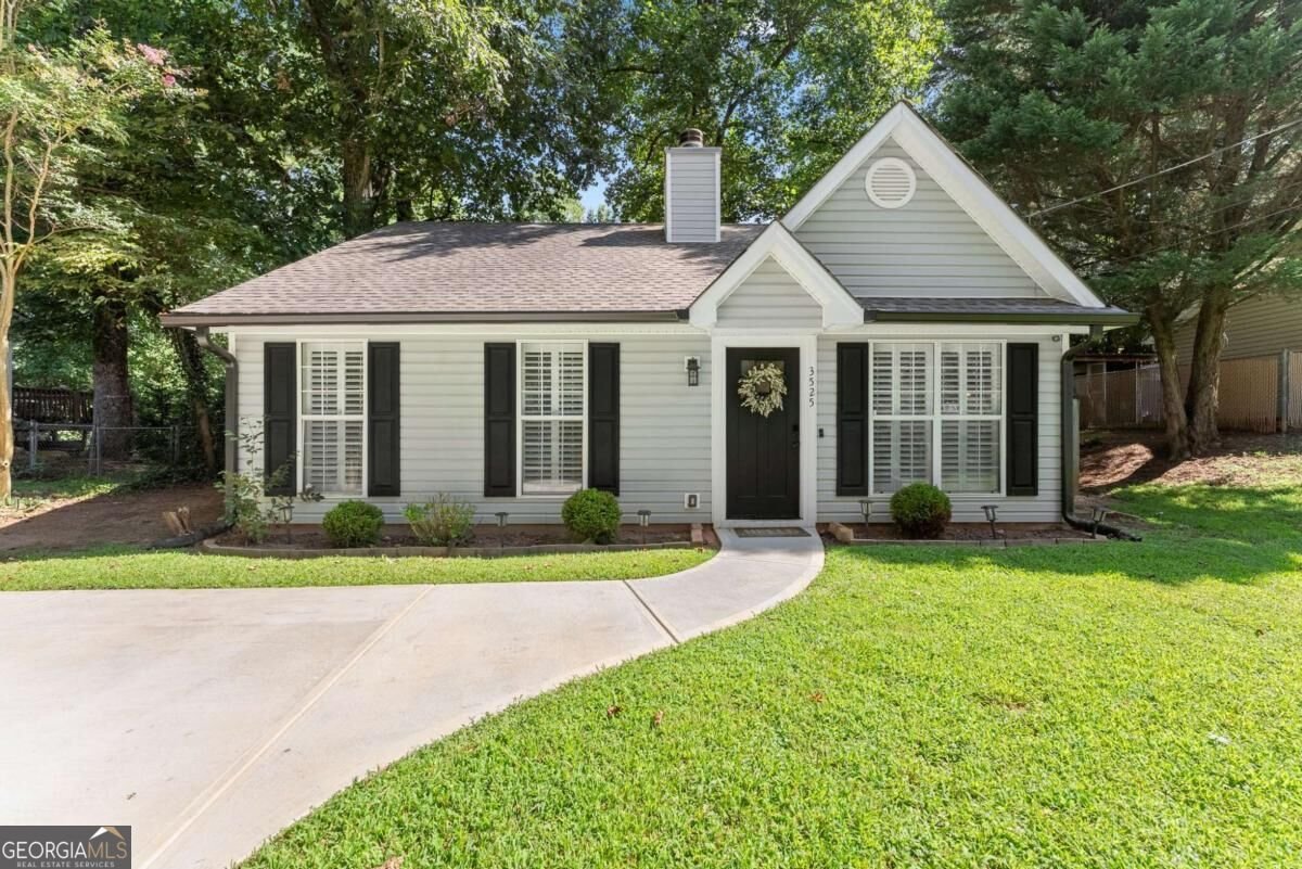 3525 Auburn Drive Cumming - main photo