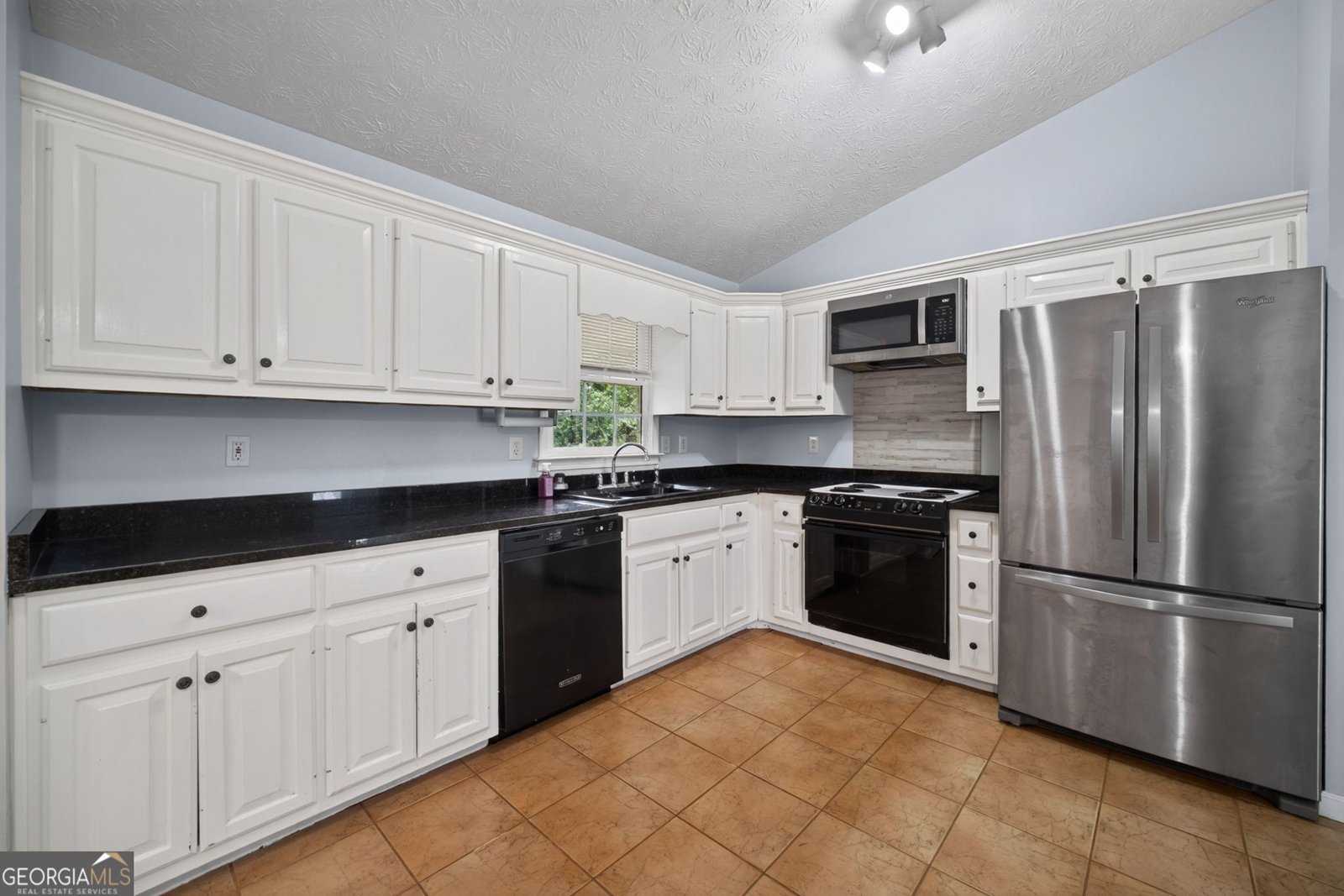 27 Creek View Drive Hoschton - Photo 25