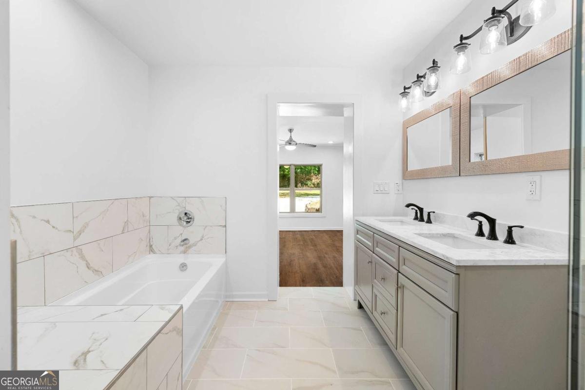 1689 Derry Avenue Atlanta - Photo 19