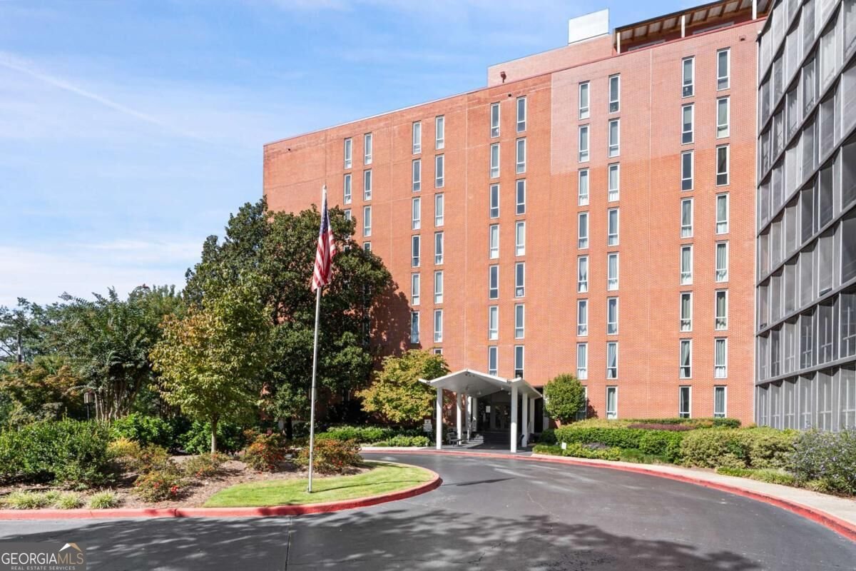3060 Pharr Court North Atlanta - main photo