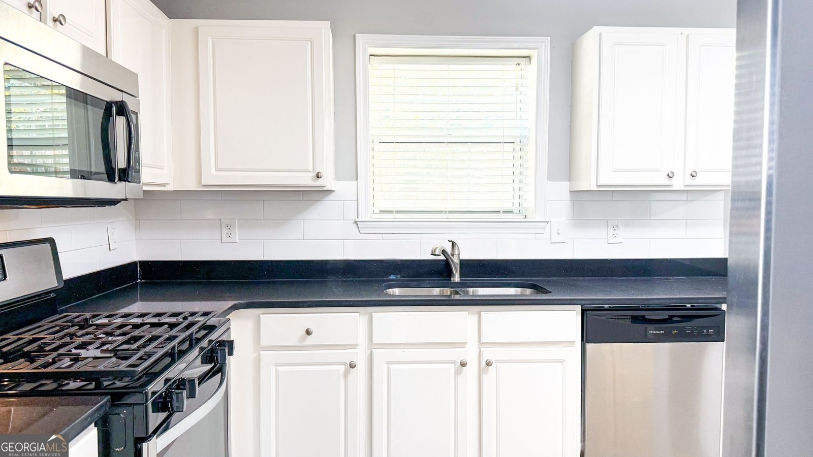 1195 Winthrope Chase Drive Alpharetta - Photo 7