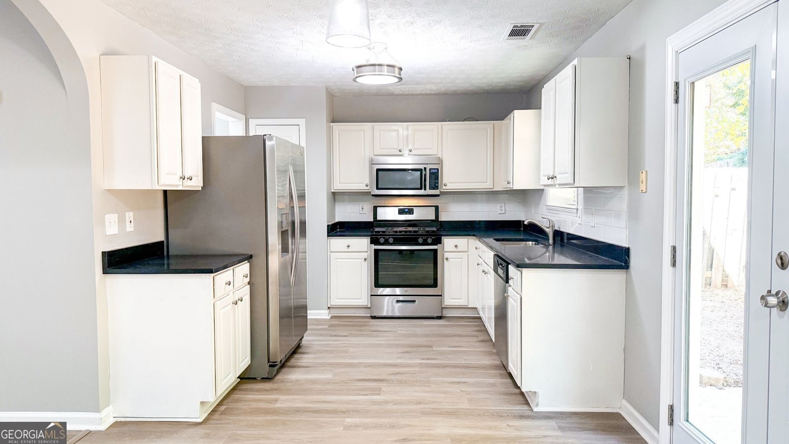 1195 Winthrope Chase Drive Alpharetta - Photo 8