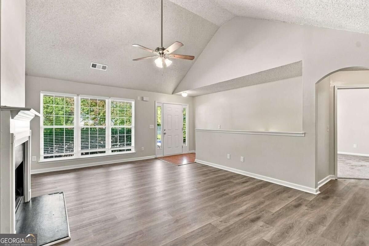 5741 Village Loop Fairburn - Photo 9