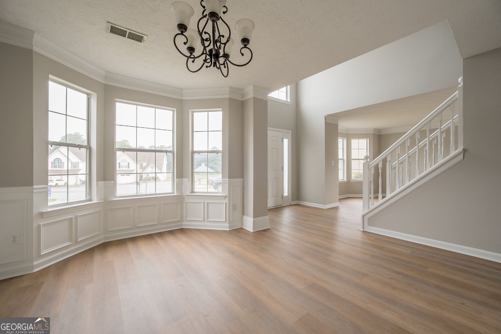 412 Lake Front Court Stockbridge - Photo 10