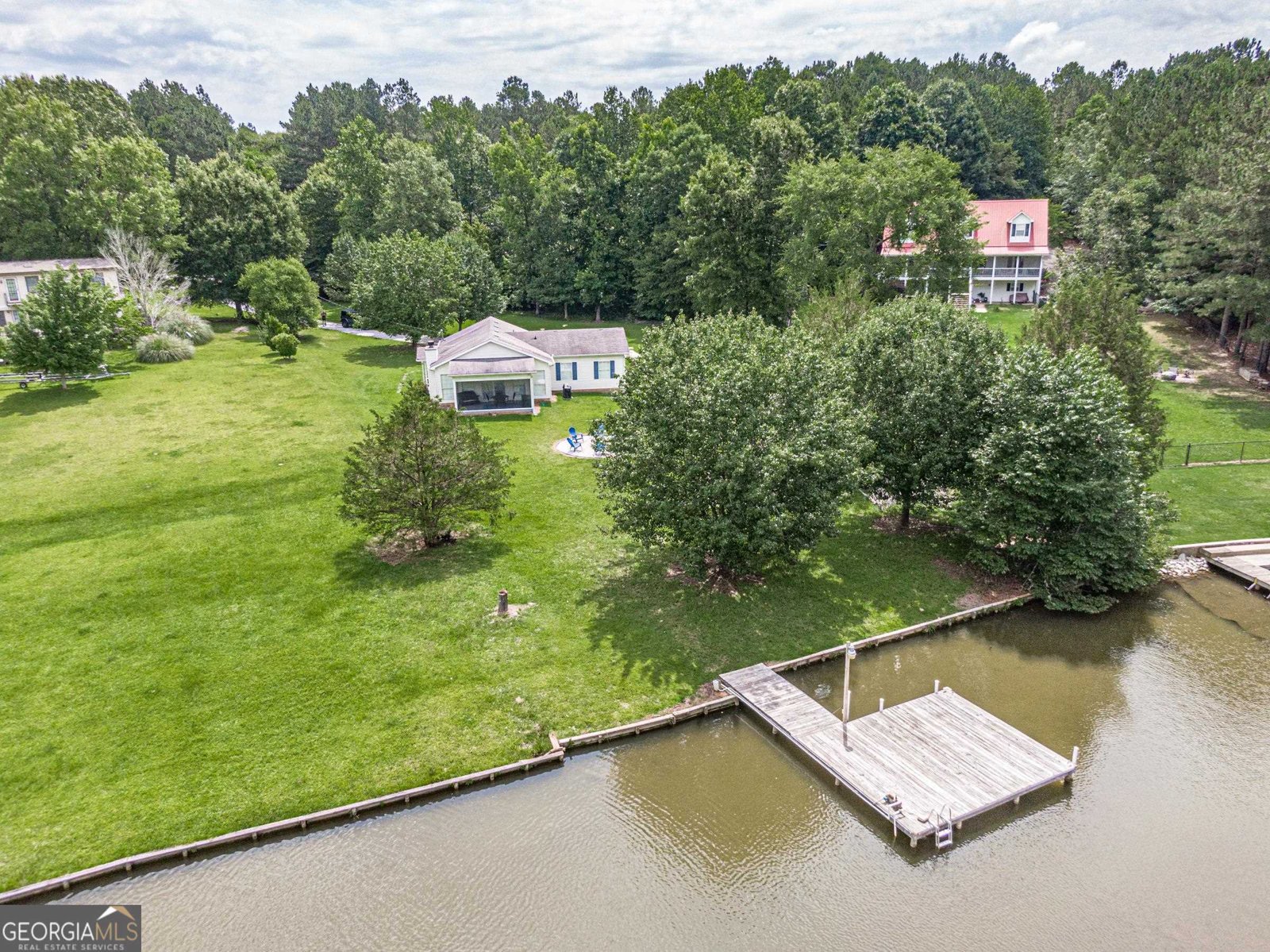 225 River Bend Drive Eatonton - main photo