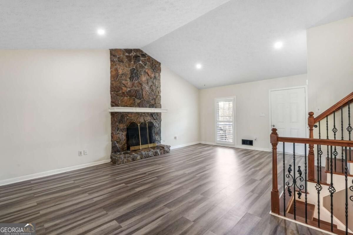 1349 Ashbrook Drive Lawrenceville - Photo 7