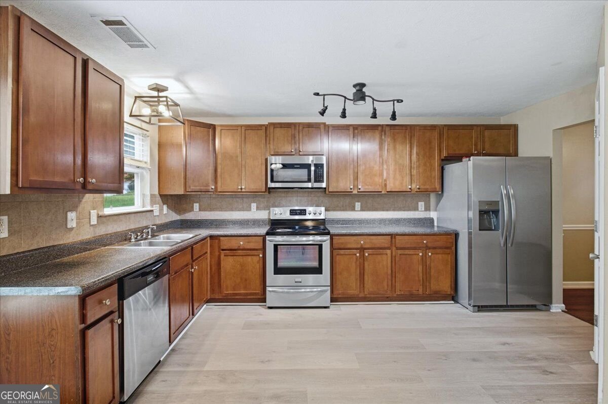 4779 Chafin Point Court Snellville - Photo 11