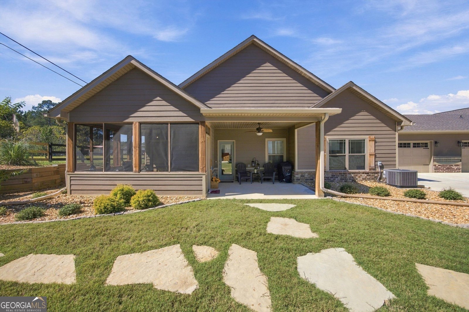 84 Maddox Lane Chatsworth - main photo