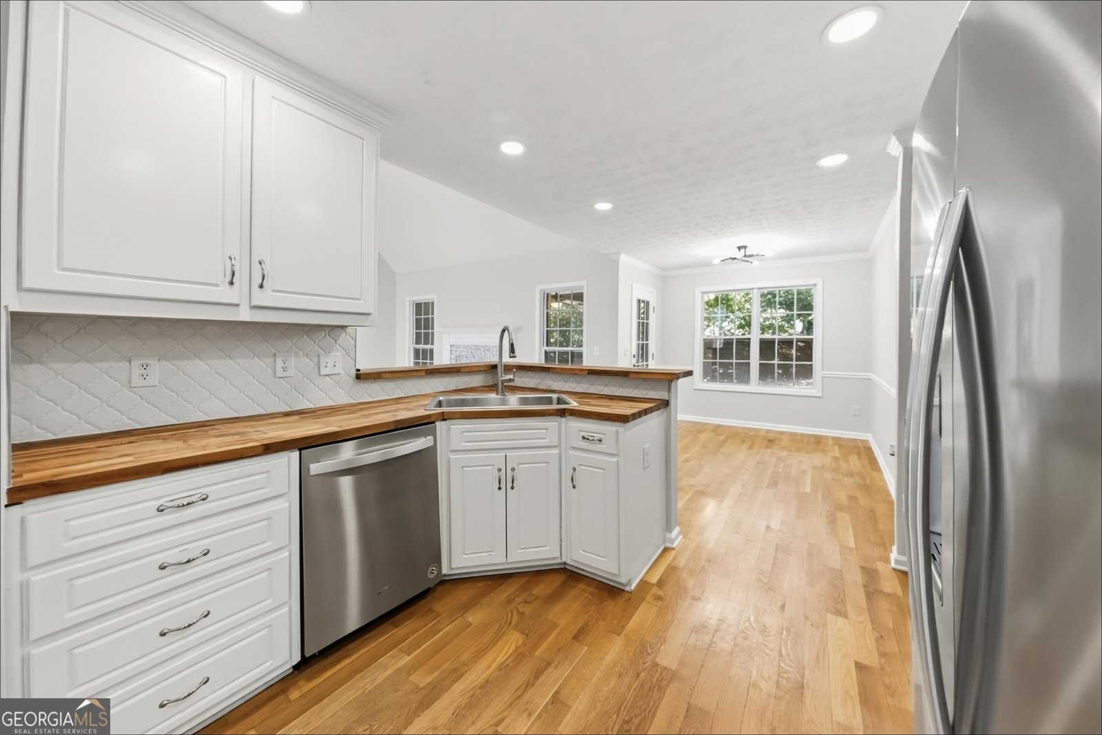 429 Blue Creek Lane Loganville - Photo 11