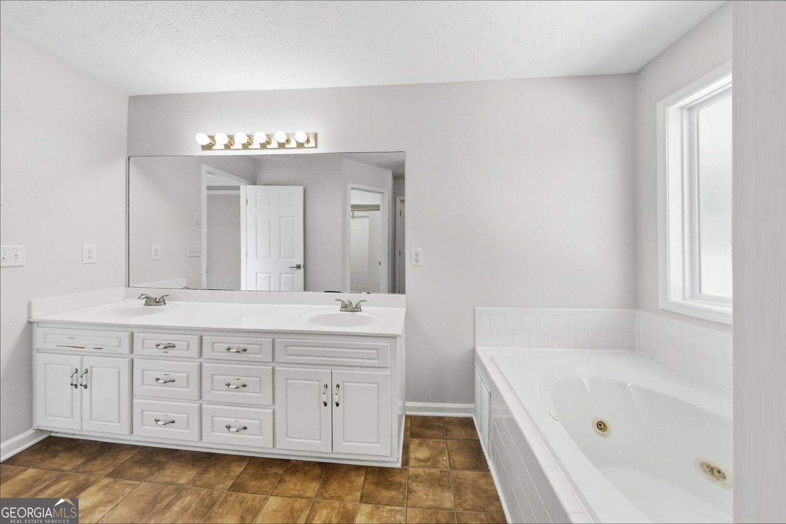 429 Blue Creek Lane Loganville - Photo 15