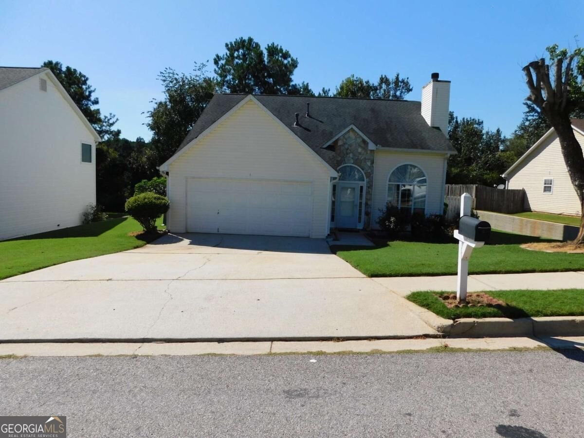 214 Summer Hill Circle Stockbridge - main photo