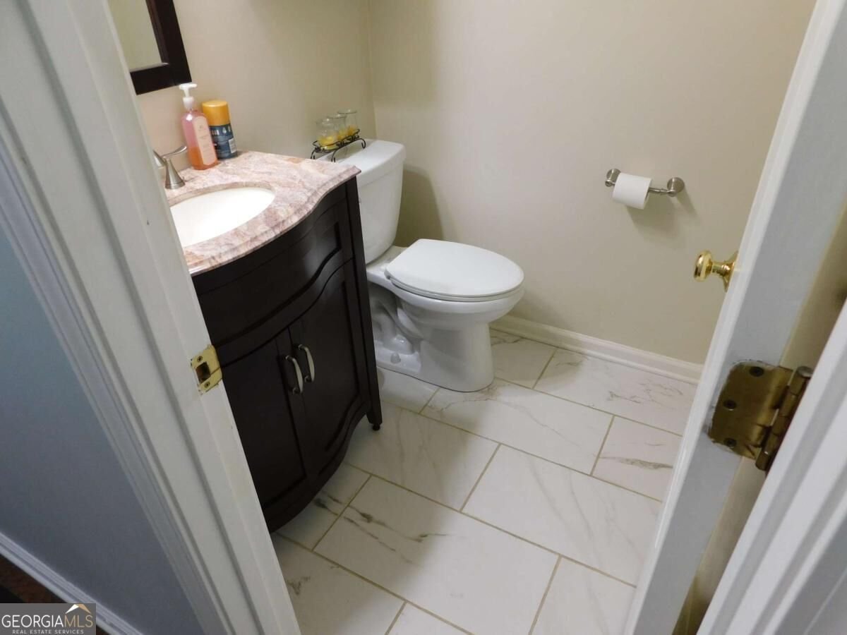 214 Summer Hill Circle Stockbridge - Photo 17