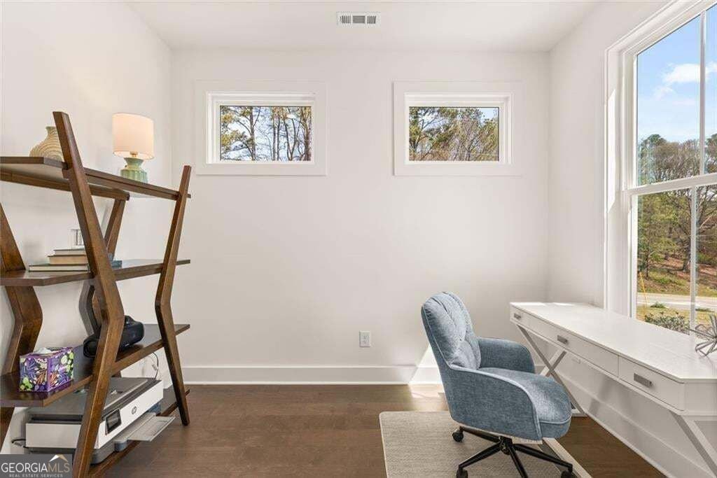 8290 Creekside Overlook Drive Gainesville - Photo 13
