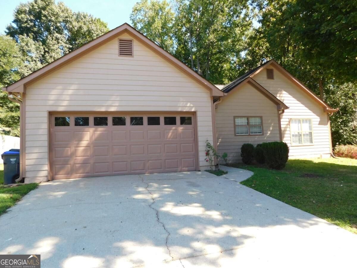 652 Ravinia Way Lawrenceville - main photo