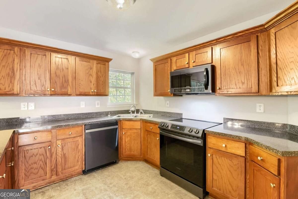 395 Sandy Ridge Road Mcdonough - Photo 6