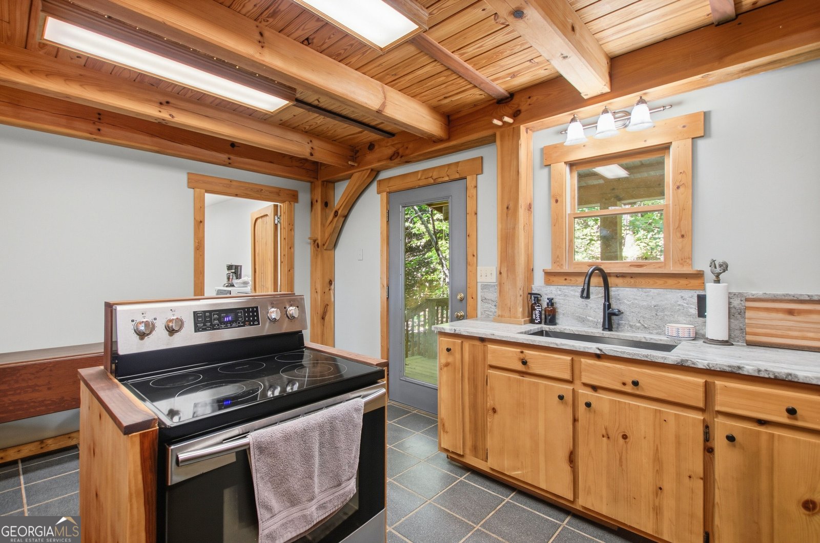 339 Cameron Road Cleveland - Photo 16