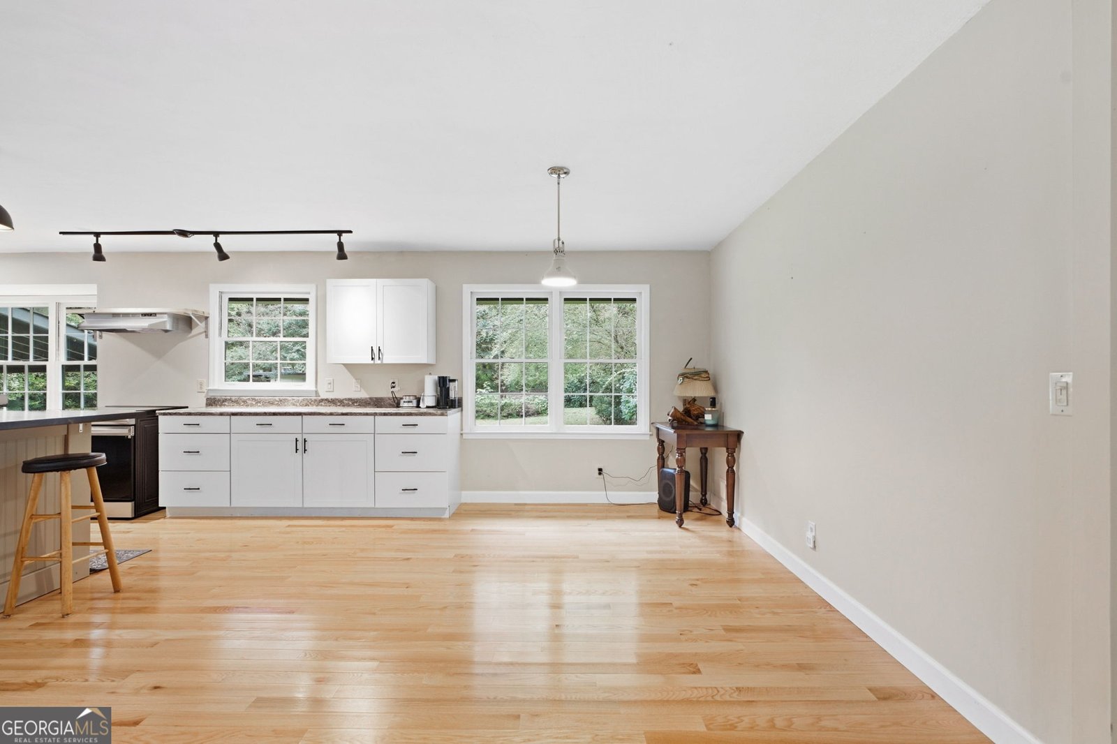 792 Mountainbrooke Circle Stone Mountain - Photo 6