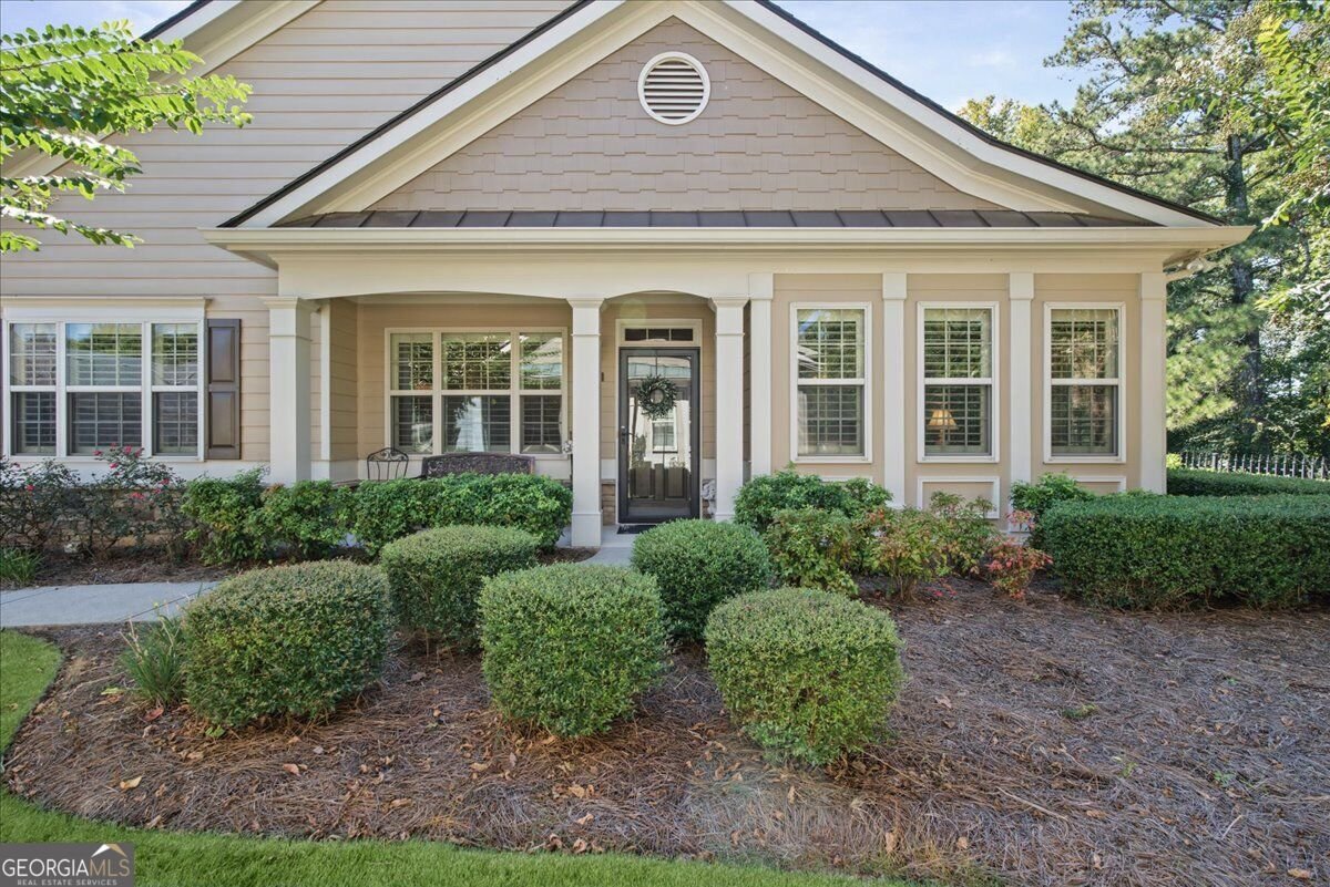 222 Orchards Circle Woodstock - main photo