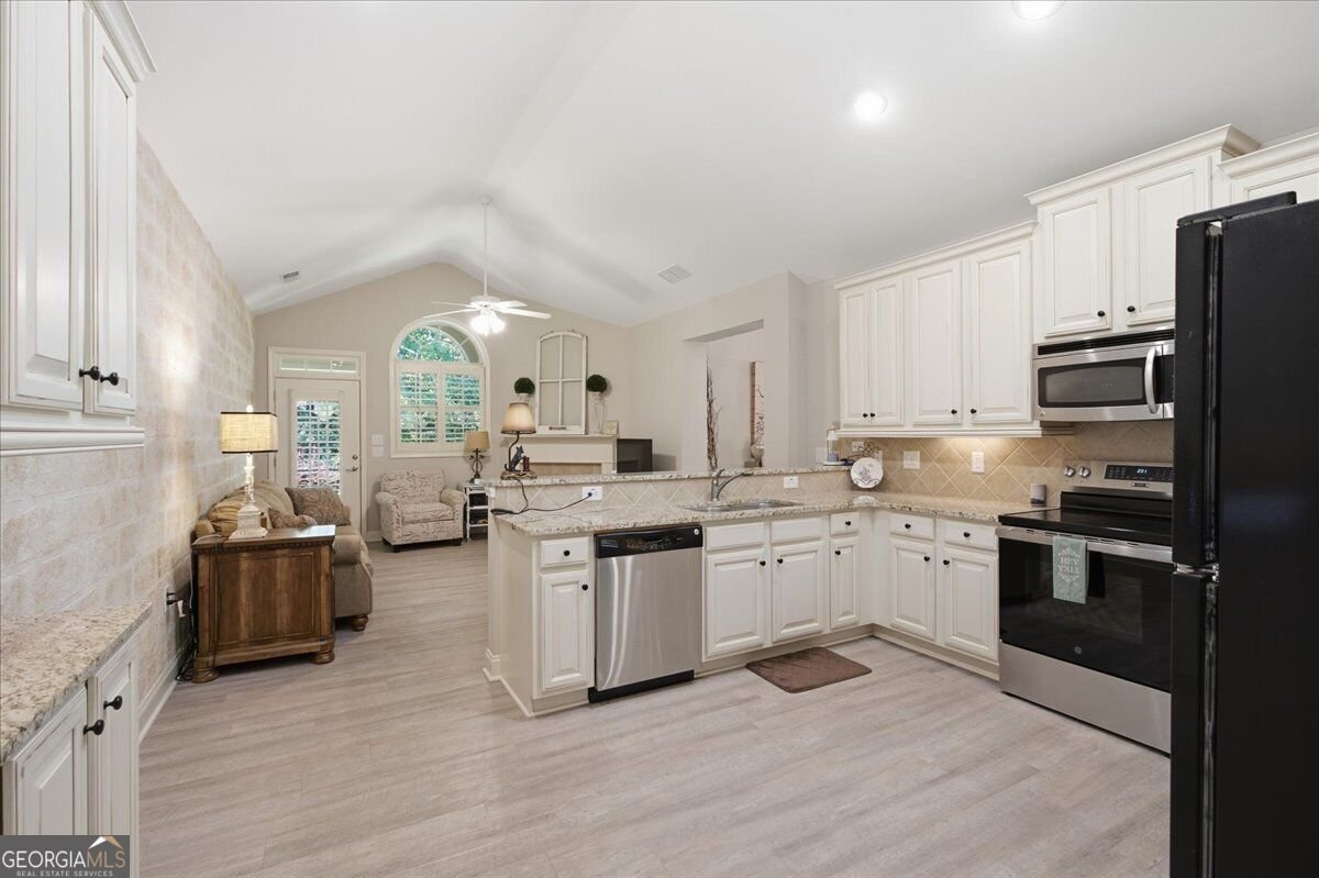 222 Orchards Circle Woodstock - Photo 13